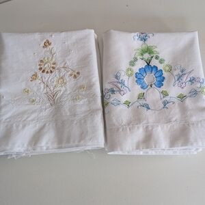 Set of 4 Embroidered Cotton Pillow Cases